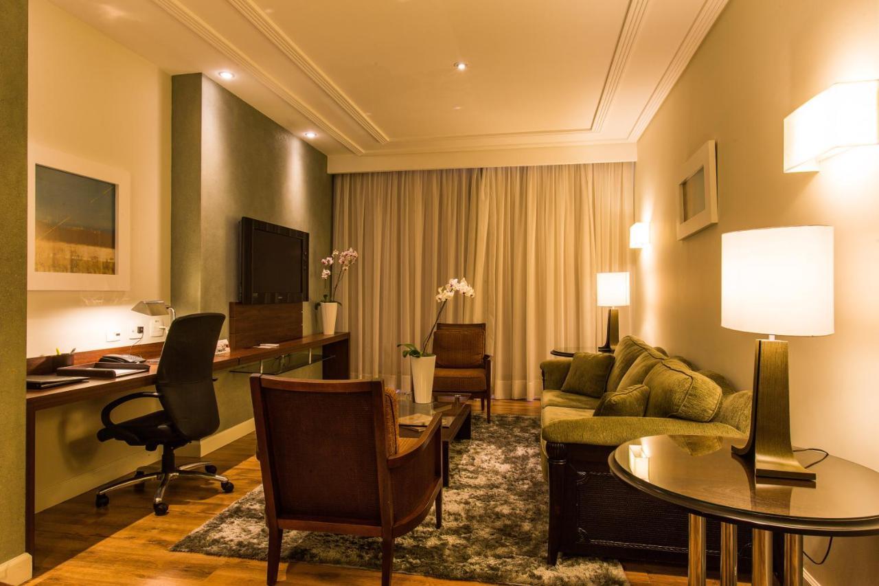 Radisson Hotel Curitiba Dış mekan fotoğraf A suite at the Four Seasons Hotel, Kuala Lumpur