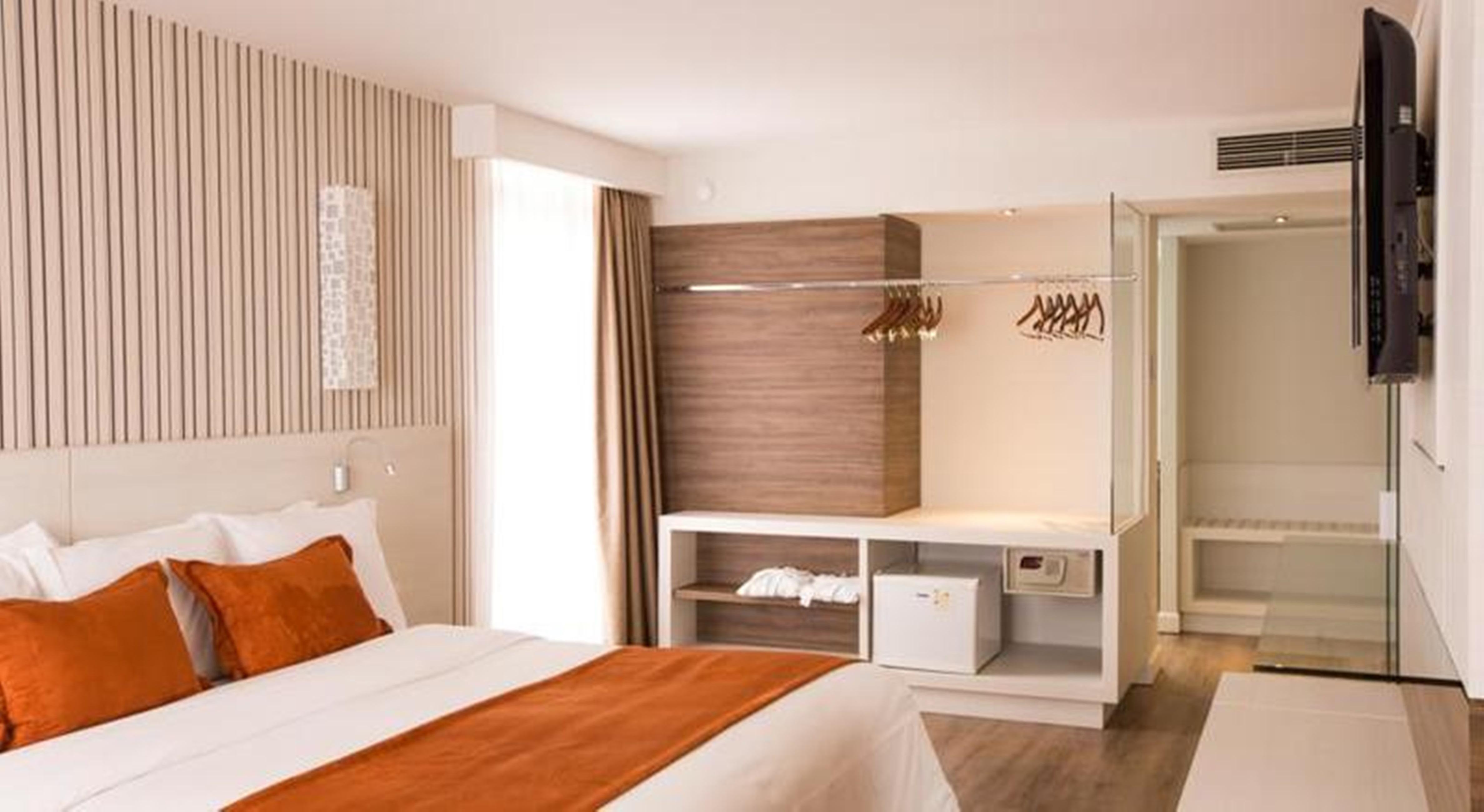 Radisson Hotel Curitiba Dış mekan fotoğraf A room at the hotel