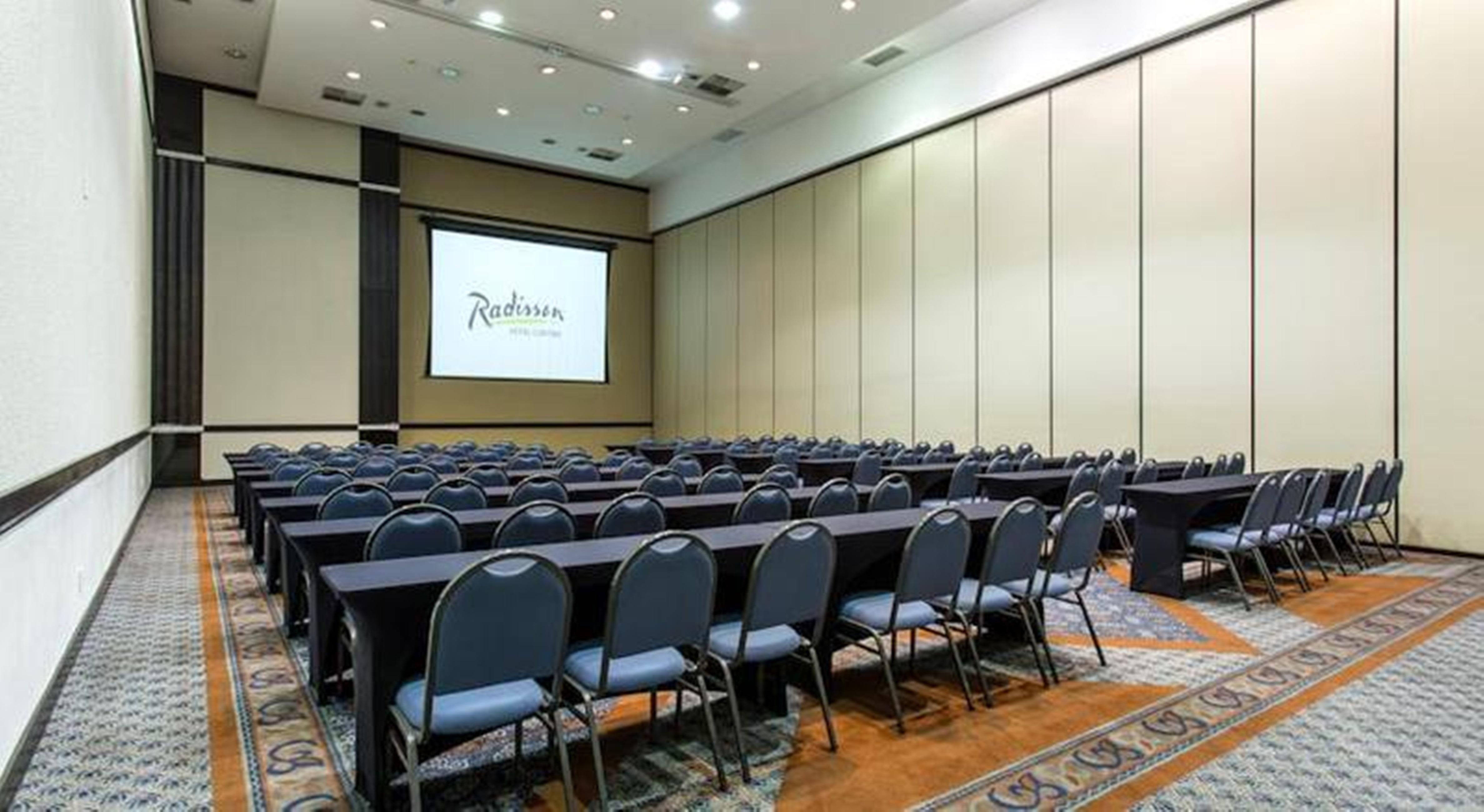 Radisson Hotel Curitiba Dış mekan fotoğraf Meeting room